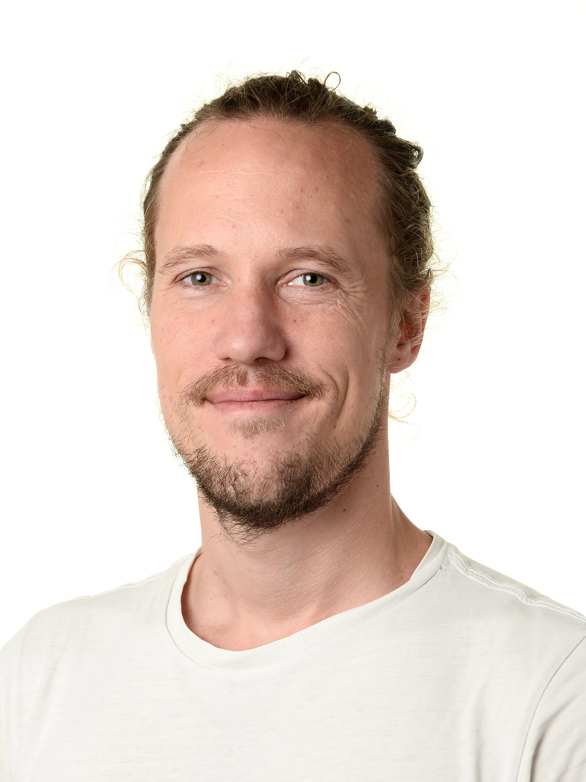 Christoffer Aagaard Knudsen (ck)